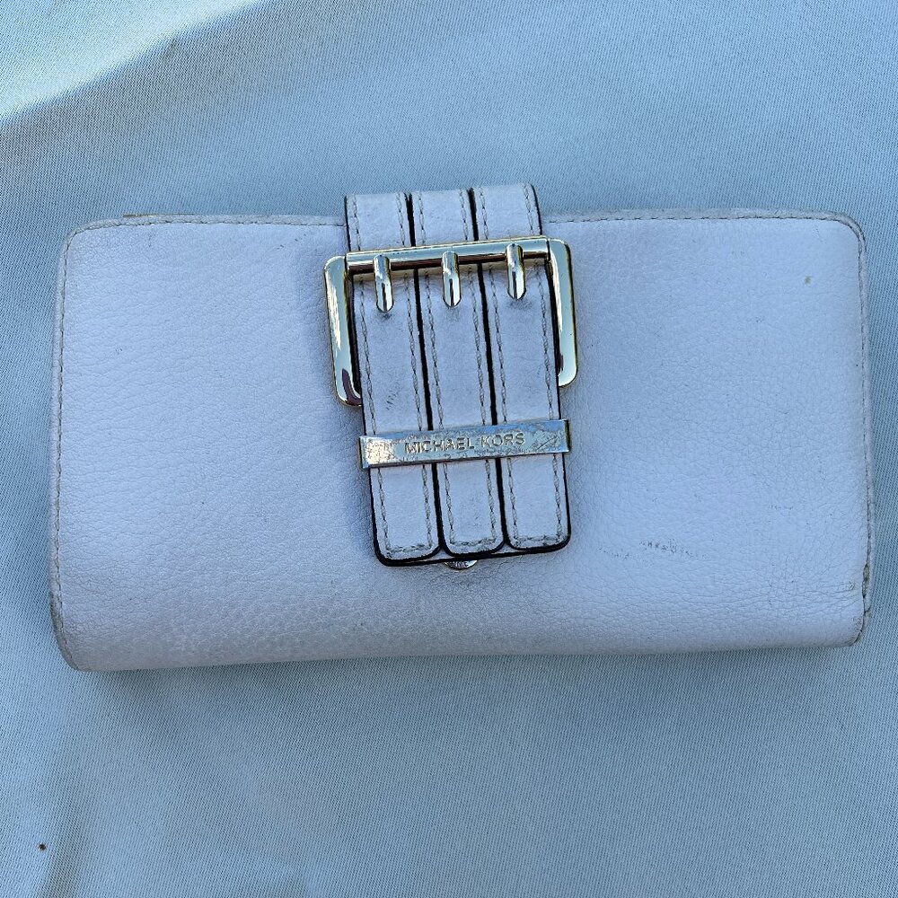 Michael Kors Tri-Fold Wallet – Cream / Gold Hardware